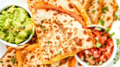 EASY Keto Quesadillas FROM SCRATCH IN 15 MINUTES | Easy Low Carb Keto Lunch Recipes