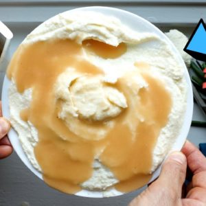 Keto Mashed Potatoes Recipe With A Low Carb Gravy That's Made In 5 Minutes